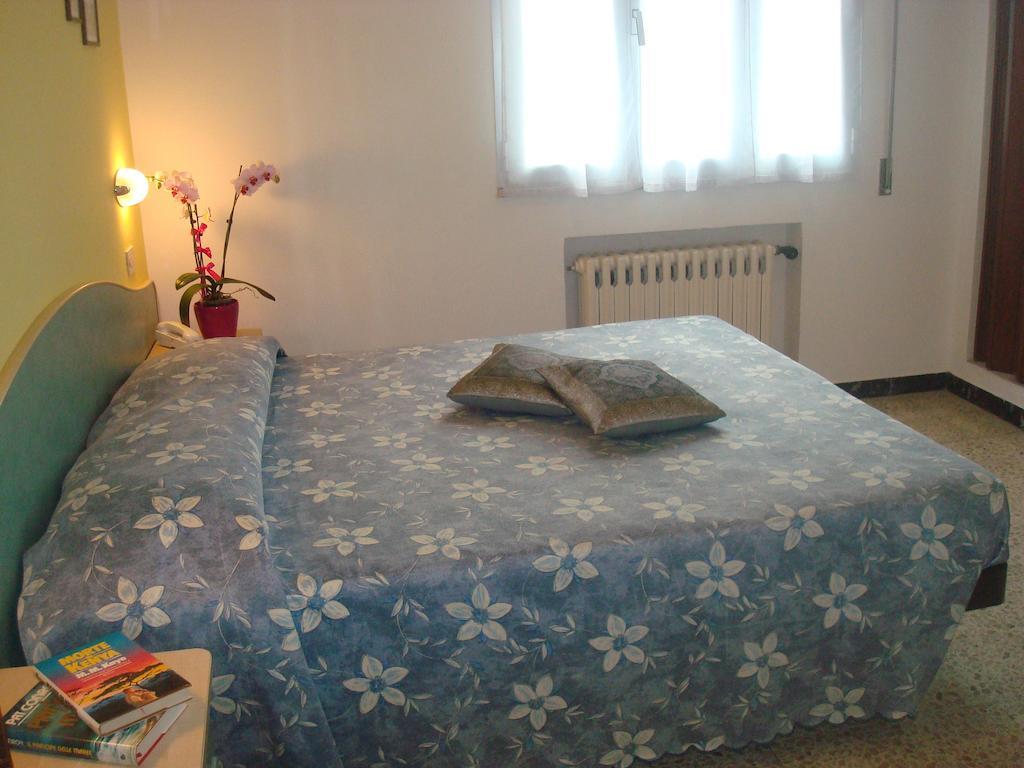 Hotel Villa Ersilia Rimini B&B Exterior photo